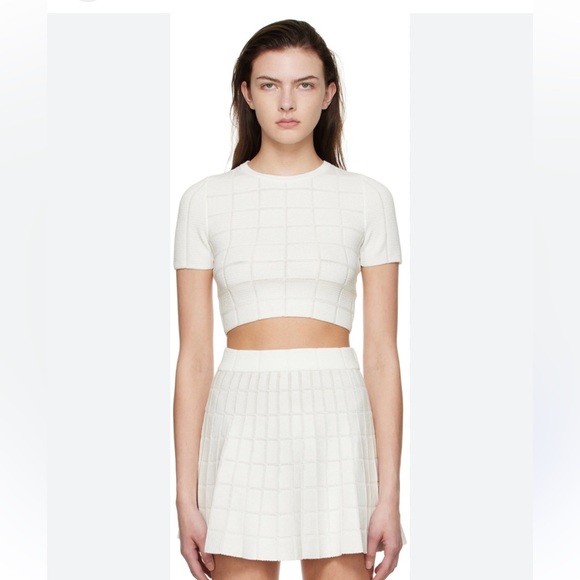 🎉HP🥳 Solid and Striped White Knit Set - Picture 4 of 12